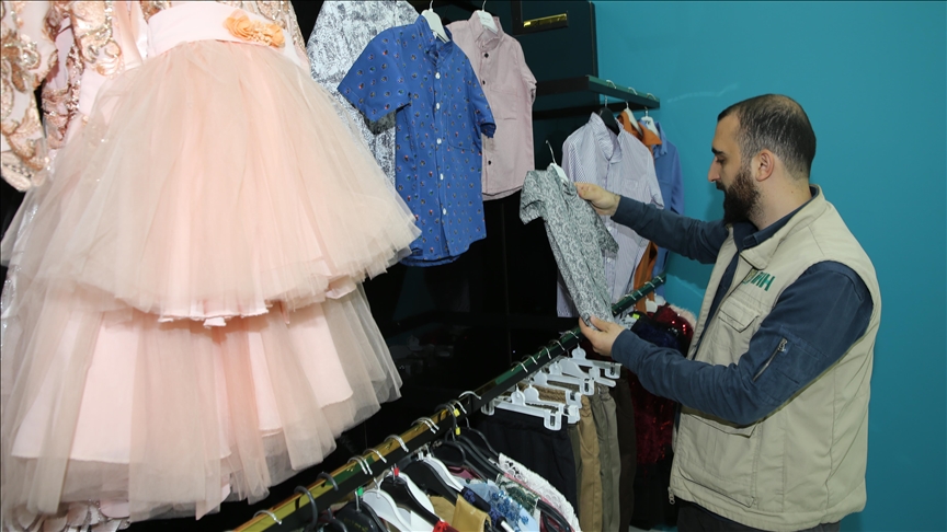  ترکیه بین صد هزار کودک سوری عیدانه توزیع می‌کند