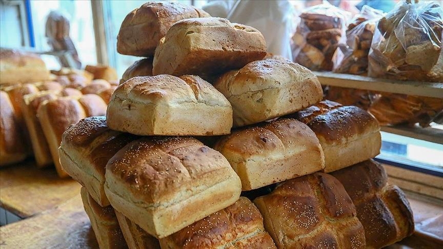  طعمی خاص و بی‌نظیر؛ نان محلی کهرات 