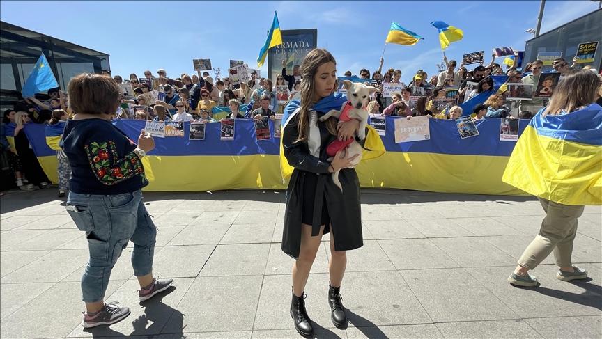  اوکراینی‌های مقیم استانبول در اعتراض به حملات روسیه تظاهرات کردند