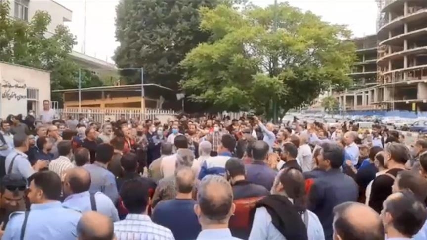  سندیکای کارگران شرکت واحد تهران از بازداشت 12 راننده خبر داد