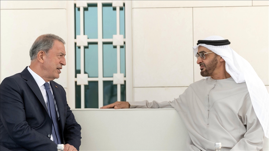  دیدار وزیر دفاع ترکیه با رئیس دولت امارات متحده عربی در ابوظبی