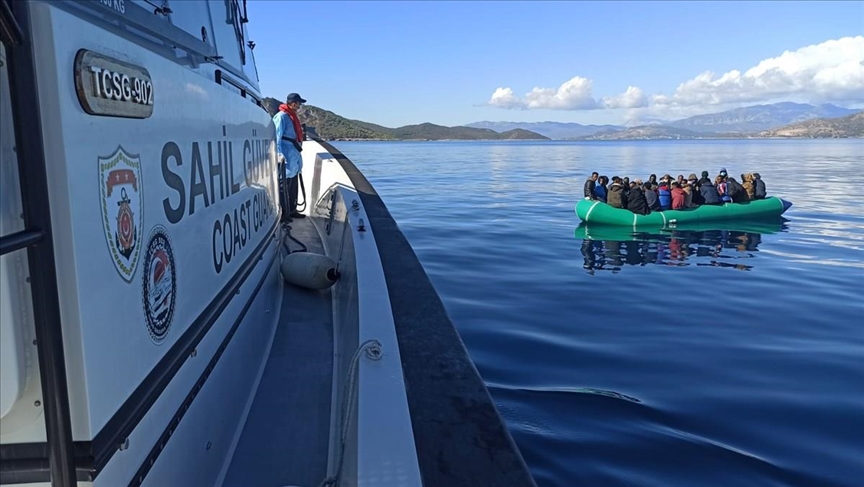  گارد ساحلی ترکیه 47 مهاجر را از خطر غرق شدن نجات داد