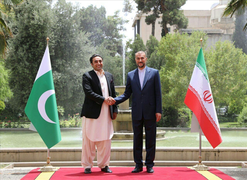  وزرای امورخارجه ایران و پاکستان دیدار کردند