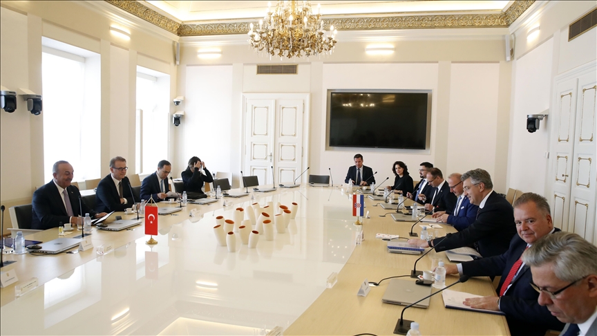  دیدار وزیر خارجه ترکیه با نخست وزیر کرواسی