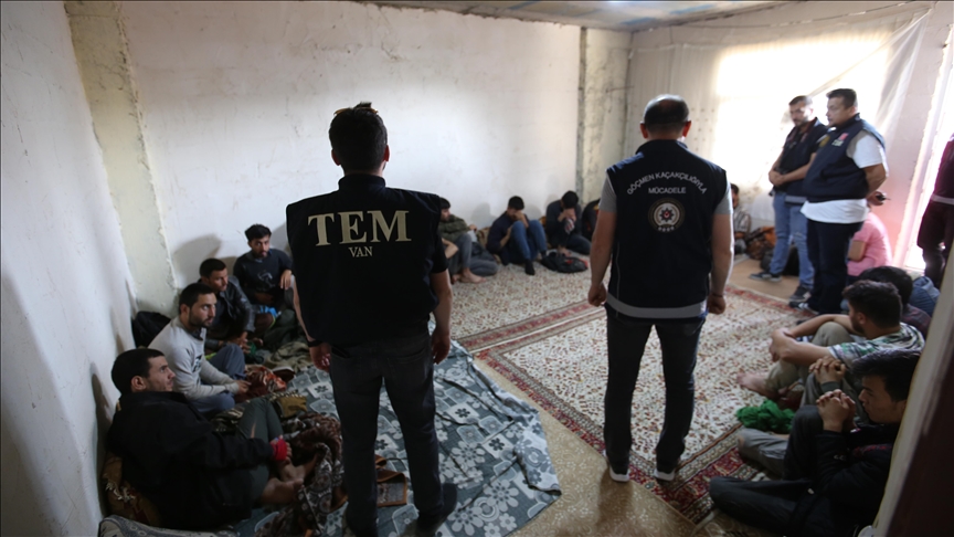  دستگیری 20 مهاجر غیرقانونی در وان