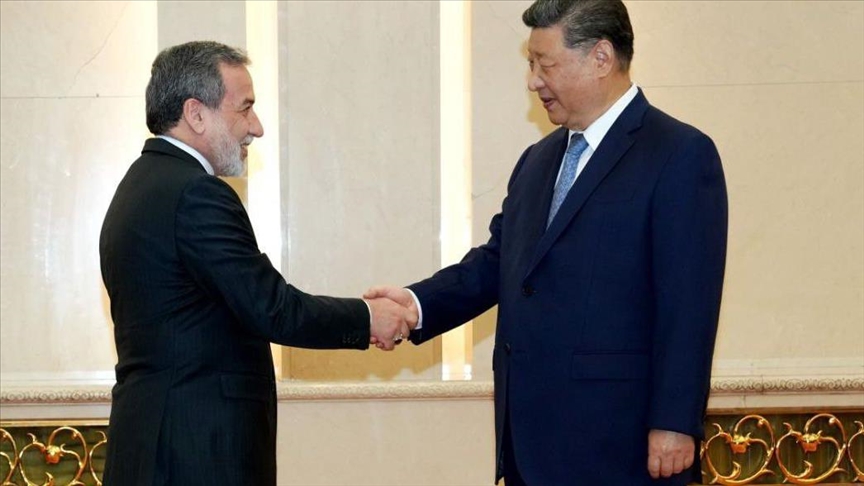  دیدار وزیر خارجه ایران با رئیس جمهور چین