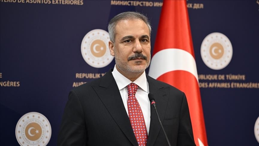  گفت‌وگوی تلفنی فیدان با فرستاده ویژه ترامپ در امور سوریه