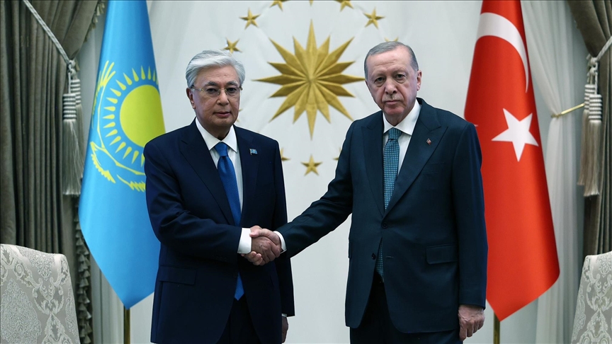  اردوغان: با توکایف در مورد پروژه‌های ملموسی که همکاری‌‌های دفاعی‌ را ارتقا خواهد داد، گفتگو کردیم