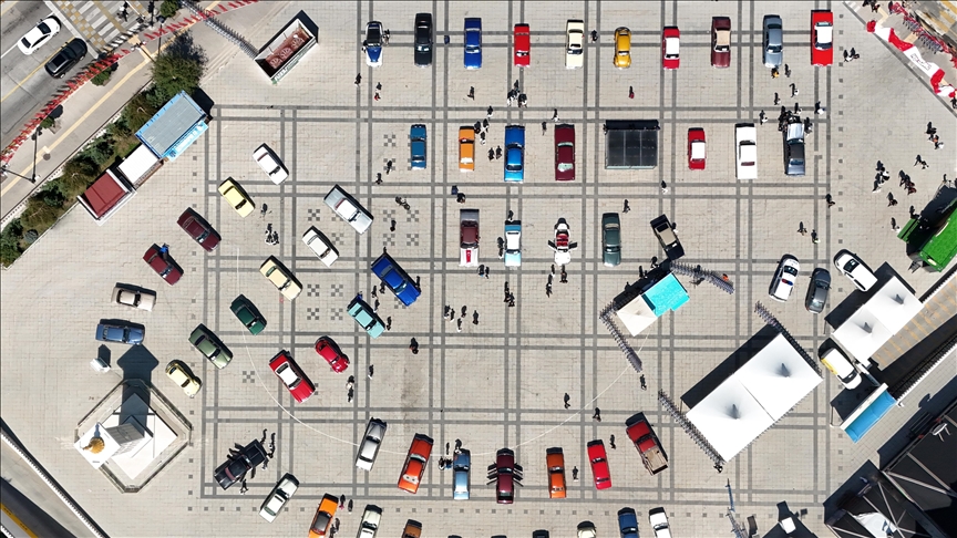  نمایشگاه خودروهای کلاسیک در ارزروم 