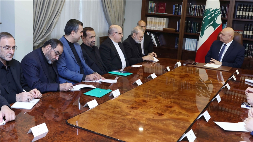 رئیس‌جمهور لبنان در دیدار با لاریجانی: دخالت در امور داخلی‌مان را رد می‌کنیم