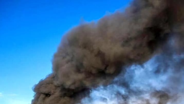  دود غلیظ در آسمان غرب تهران 