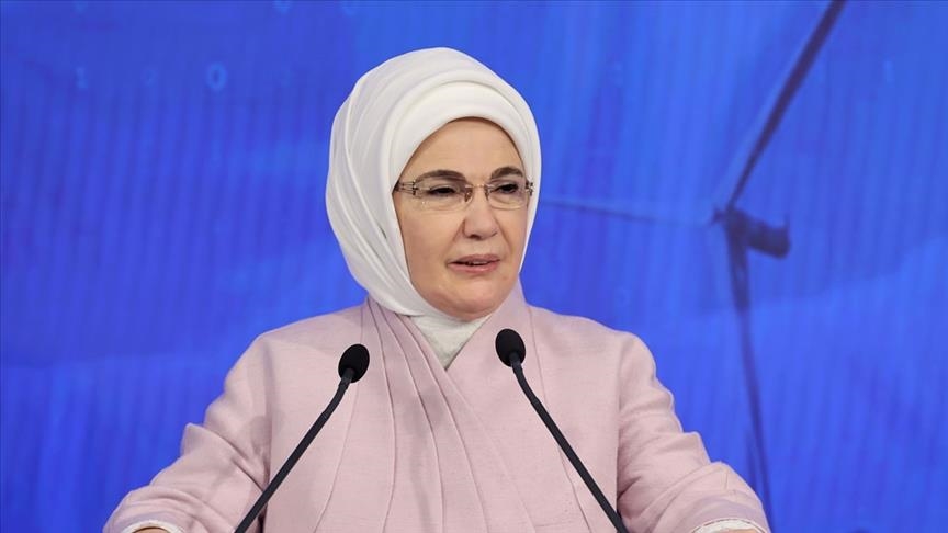  امینه اردوغان: تنها نیرویی که می‌تواند بشریت را دوباره سربلند کند آموزش است
