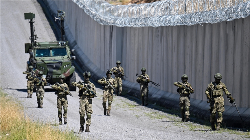  پزشکیان: ما خودمان را تحریم کرده‌ایم