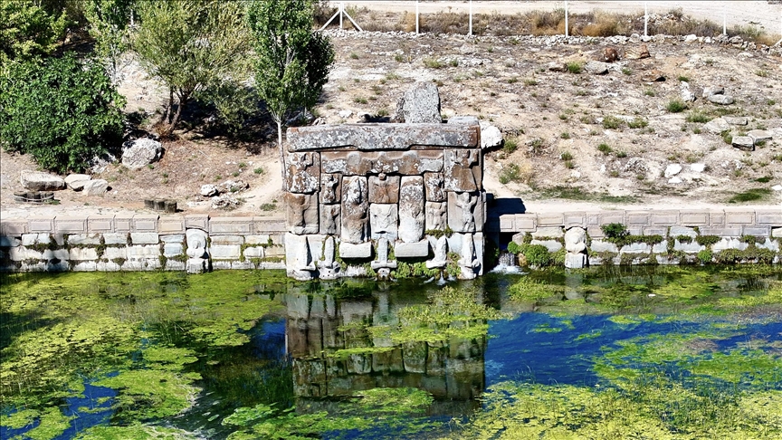  افلاتون‌پینار، بنای یادبود آب هیتی‌ها؛ مقاوم در برابر خشکسالی‌ها