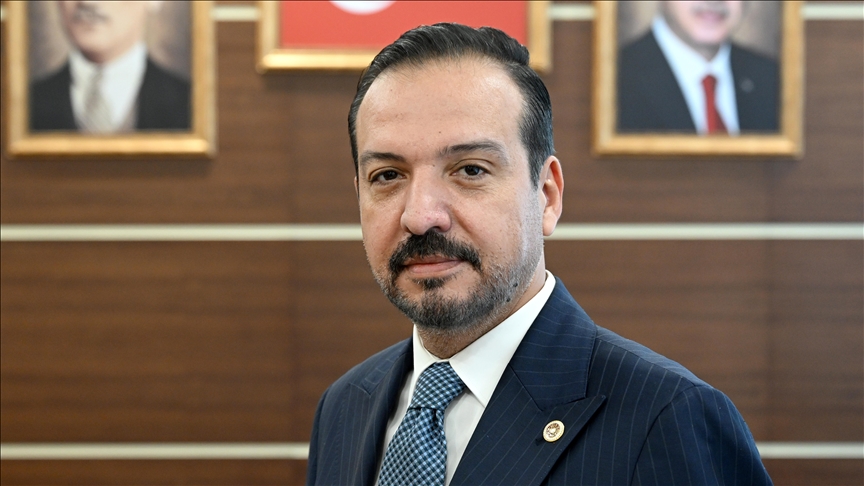  ارزیابی معاون رئیس حزب عدالت و توسعه ترکیه در مورد قانون مربوط به تسهیل اشتغال اتباع خارجی تُرک‌تبار