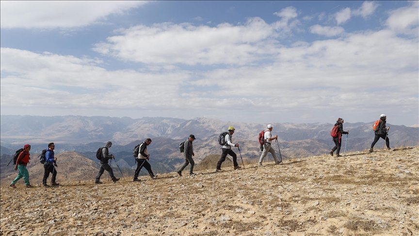  کوه سلطان بابا؛ مکانی برای گرد هم آمدن علاقه‌مندان به کوهنوردی 