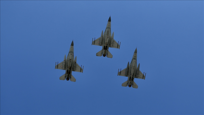  پرواز نمایشی جنگنده‌های اف-16 نیروی هوایی ترکیه در فتحیه