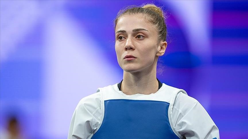 مروه دینچل کاوورات قهرمان وزن 53 کیلوگرم تکواندوی زنان جهان شد