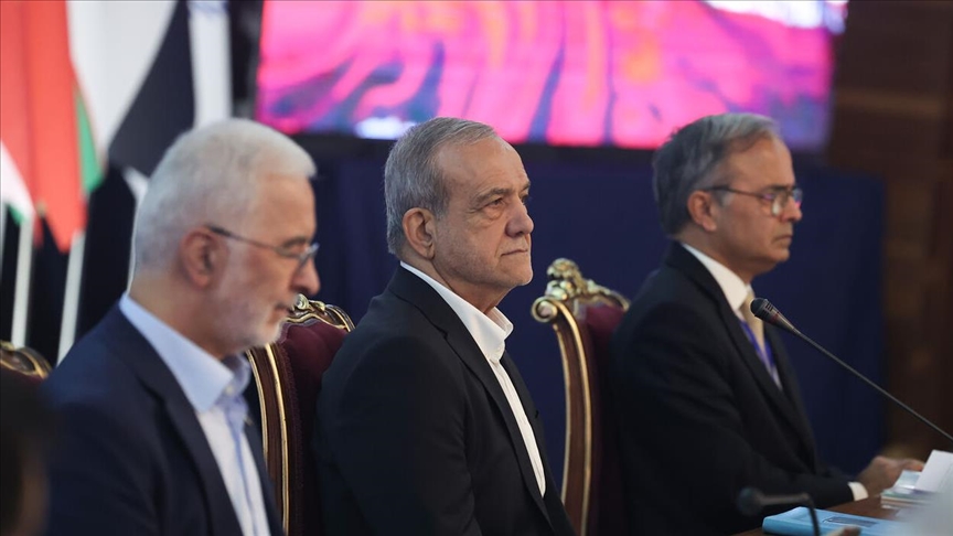  پزشکیان در نشست اکو: همکاری منطقه‌ای یک ضرورت انکارناپذیر است