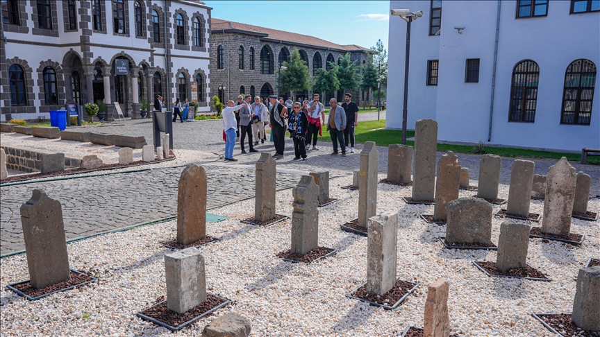 افتتاح نمایشگاه &#171;گورستان تمدن‌ها&#187; در شهر دیاربکر ترکیه