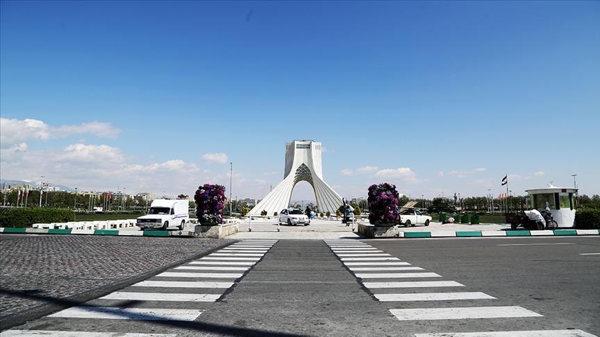 صدور قرار عدم خروج از تهران برای فائزه هاشمی