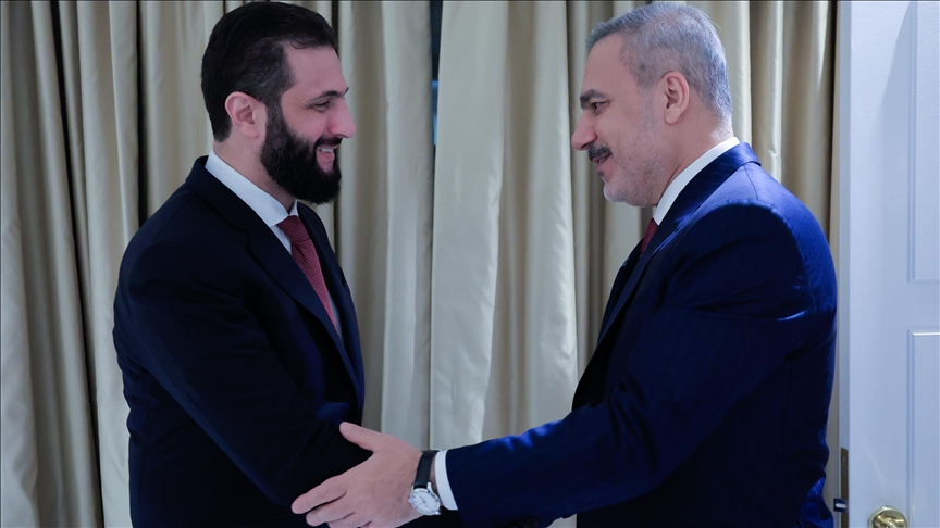  دیدار وزیر امور خارجه ترکیه با رئیس‌جمهور سوریه در آمریکا