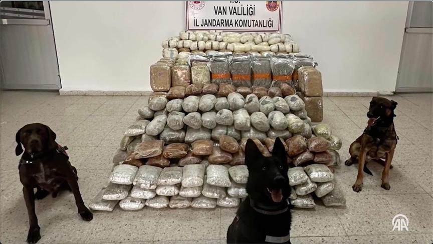 پلیس ترکیه 289 کیلوگرم مواد مخدر در کامیون ورودی از ایران کشف کرد