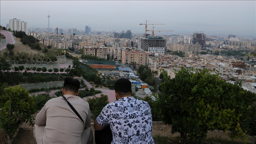  بیاتی: خرید خانه دیگر به رویا تبدیل شده و سرمایه‌گذاران از ایران فرار می‌کنند