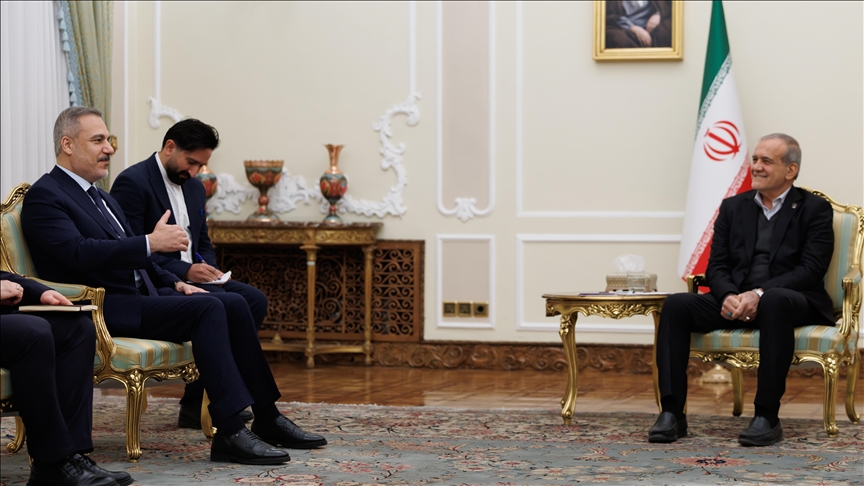  عراقچی: ایران و ترکیه دو ملت دوست و برادر با مرزهایی به قدمت قرن‌ها صلح هستند