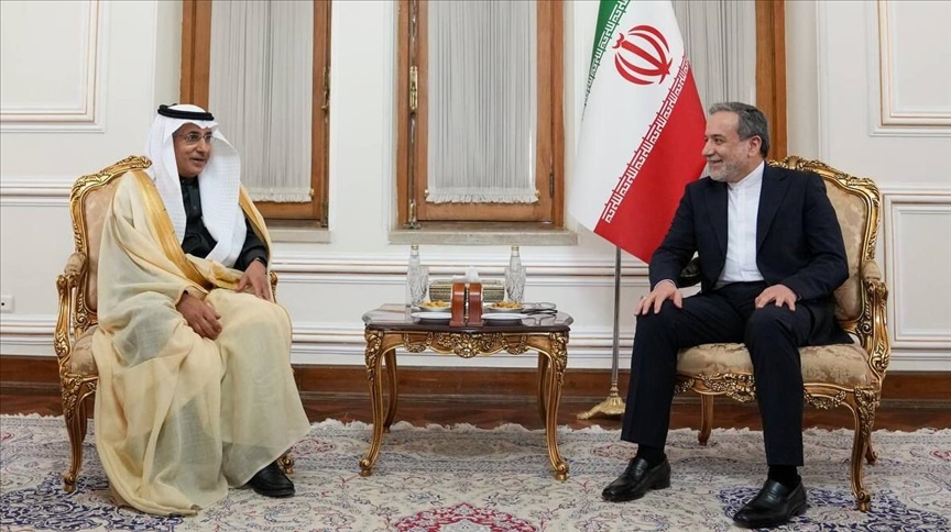 دیدار وزیر خارجه ایران با معاون وزیر خارجه عربستان در تهران