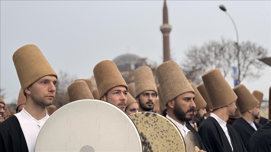 آغاز مراسم بین‌المللی گرامیداشت درگذشت مولانا در قونیه