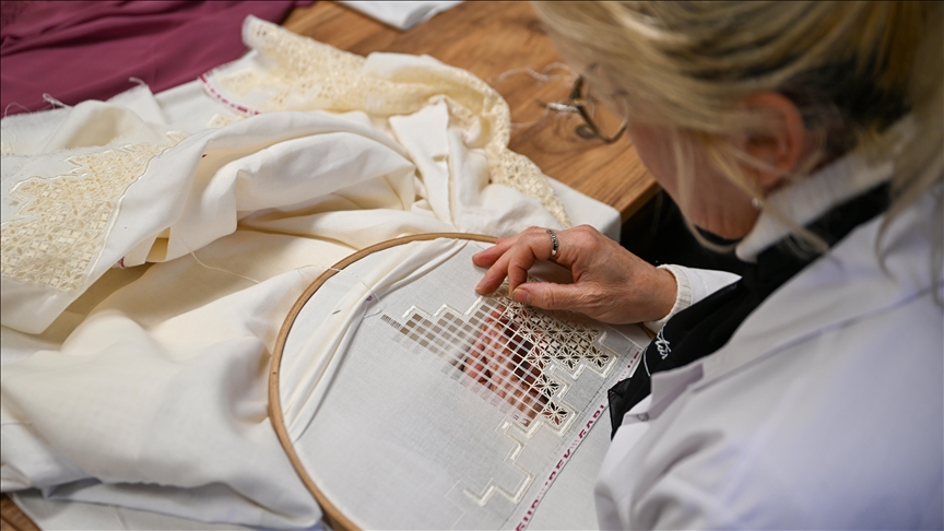 ثبت &#171;گلدوزی غازی‌آنتپ&#187; در فهرست میراث فرهنگی ناملموس یونسکو