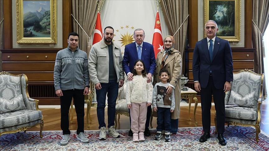 دیدار اردوغان با خانواده «هند رجب»، کودک فلسطینی که در غزه جان باخت