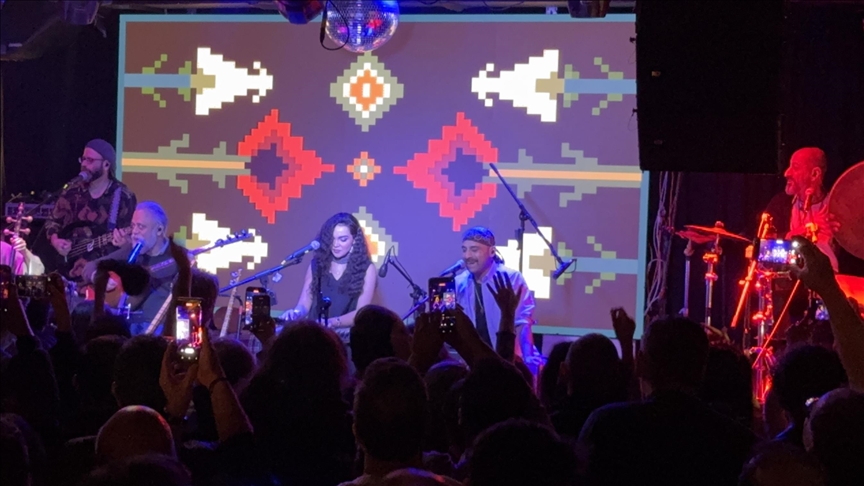  کنسرت گروه موسیقی رستاک ایران در استانبول