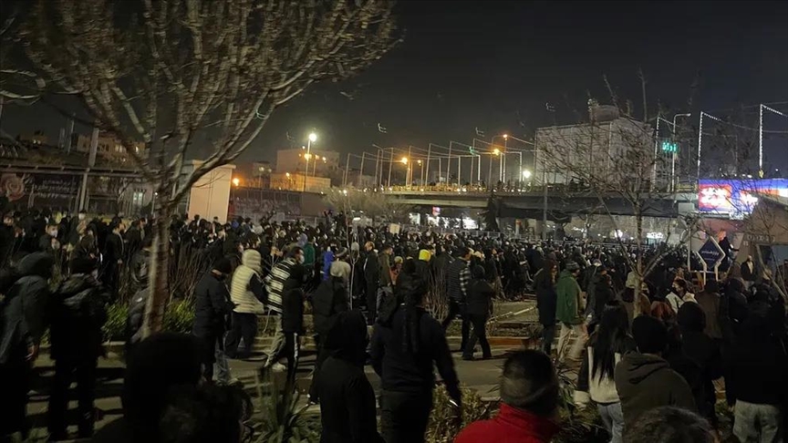  اعتراضات در ایران؛ دادستانی تهران برای 15 چهره ورزشی و بازیگر پرونده قضایی تشکیل داد