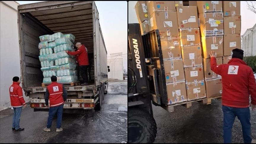  ترکیه 11 تریلی کمک انسانی به عین‌العرب سوریه ارسال کرد