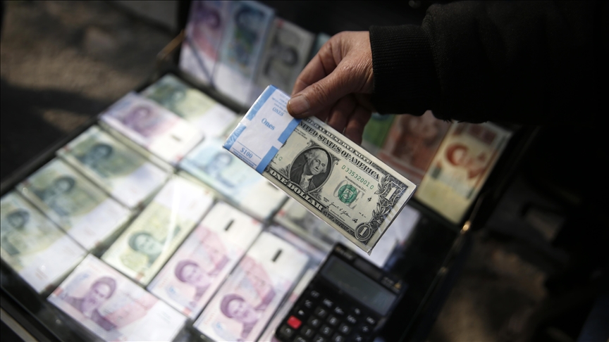  قیمت دلار در بازار آزاد ایران از 157 هزار تومان گذشت