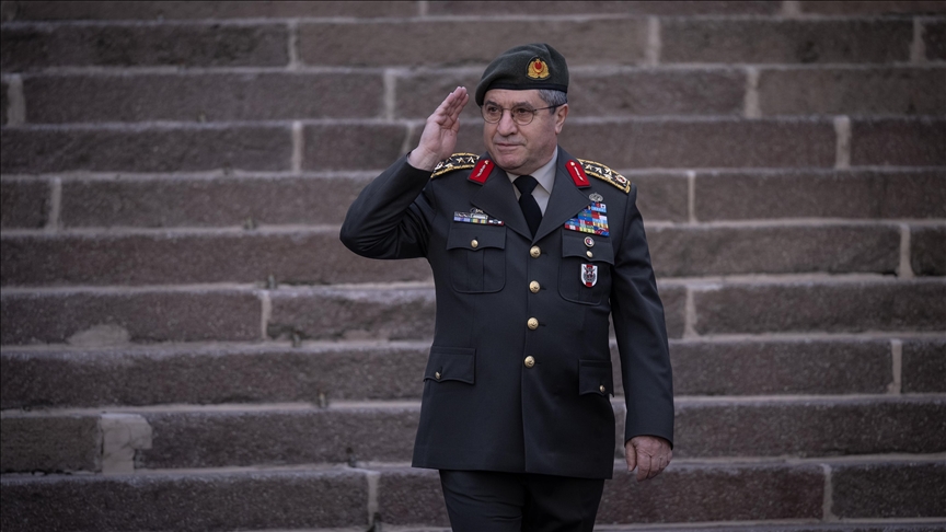 گفت‌وگوی تلفنی روسای ستاد کل ارتش‌های ترکیه و سوریه