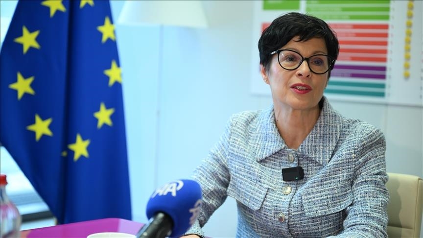  تاکید کمیسر مسئول گسترش اتحادیه اروپا بر اهمیت توسعه همکاری‌ها با ترکیه