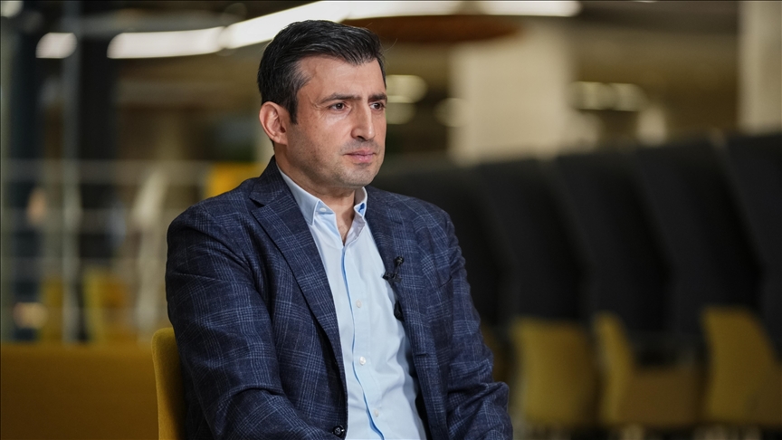 امید همیشه وجود دارد؛ مشارکت سلجوق بایراکتار در کمک‌رسانی به زلزله‌زدگان ششم فوریه ترکیه