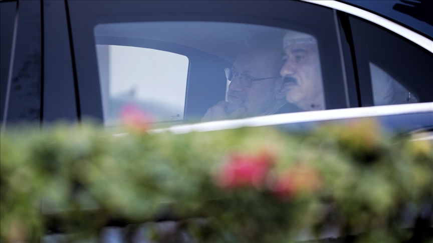 دیدار سه ساعته لاریجانی با سلطان عمان در مسقط