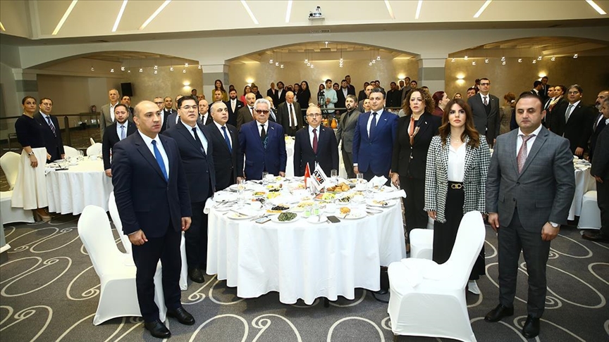 برگزاری نشست اتحادیه تجار و صنعتگران ترکیه و آذربایجان در باکو