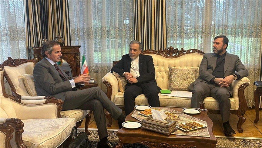 دیدار عراقچی و گروسی در ژنو آغاز شد