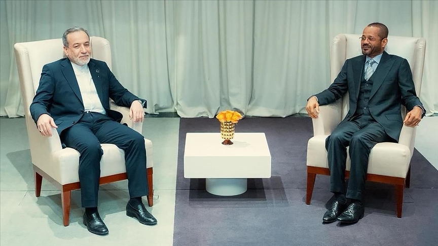 وزیر خارجه عمان: مذاکرات غیرمستقیم ایران و آمریکا در ژنو برای استراحت متوقف شد