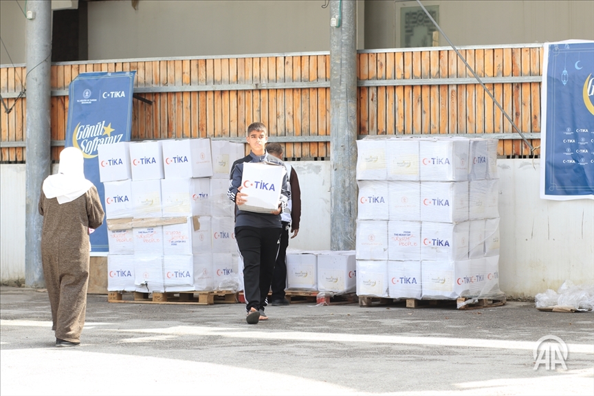 ارسال بیش از 200 تُن مواد غذایی از ترکیه به فلسطین 