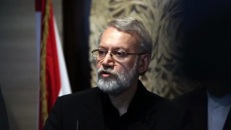  هشدار لاریجانی درباره تنگه هرمز: یا تنگه گشایش است برای همه یا تنگه تنگنا برای جنگ‌طلبان