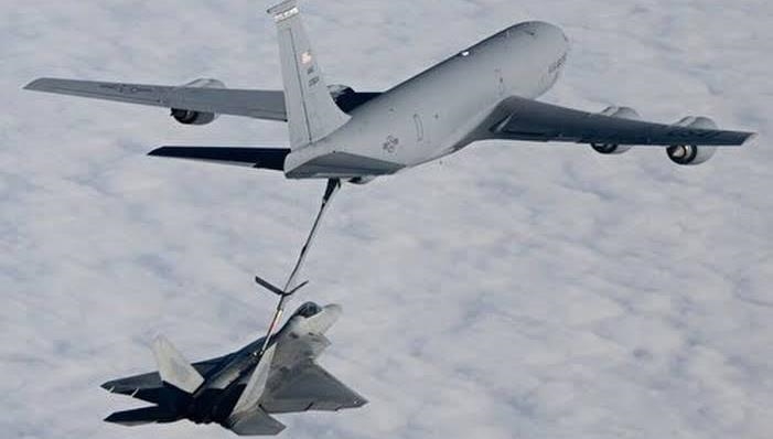  گروه «مقاومت اسلامی» در عراق: یک هواپیمای سوخت‌رسان آمریکا را در غرب این کشور سرنگون کردیم