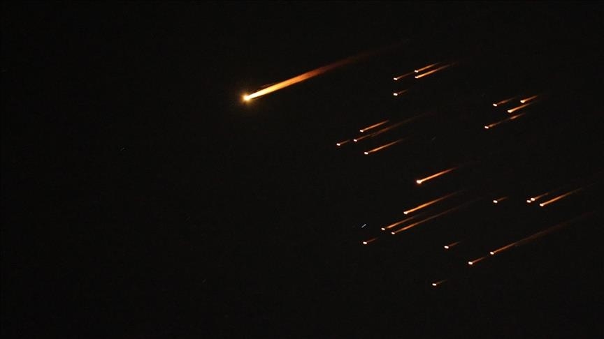  اصابت قطعات موشک به بیش از 10 نقطه اطراف تل‌آویو در حمله تلافی‌جویانه ایران